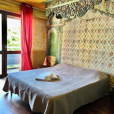 Hotel De La Gare 2*