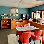 De La Gare Hotel