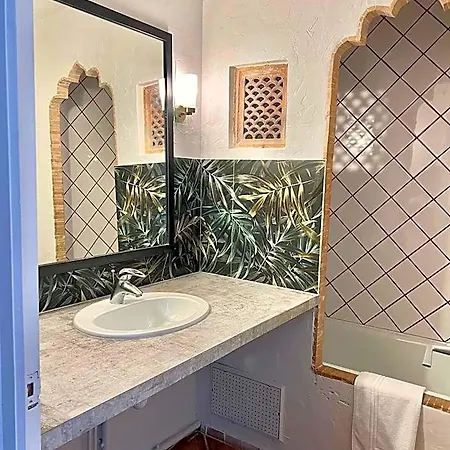 Hotell De La Gare Aix-les-Bains